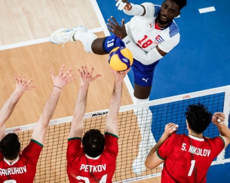 Волейболните национали загубиха от Куба
