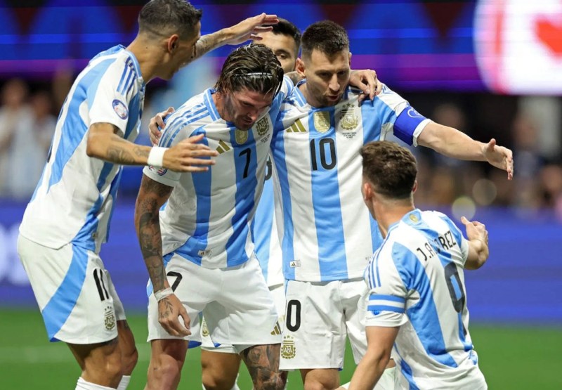 Аржентина стартира с победа на Копа Америка