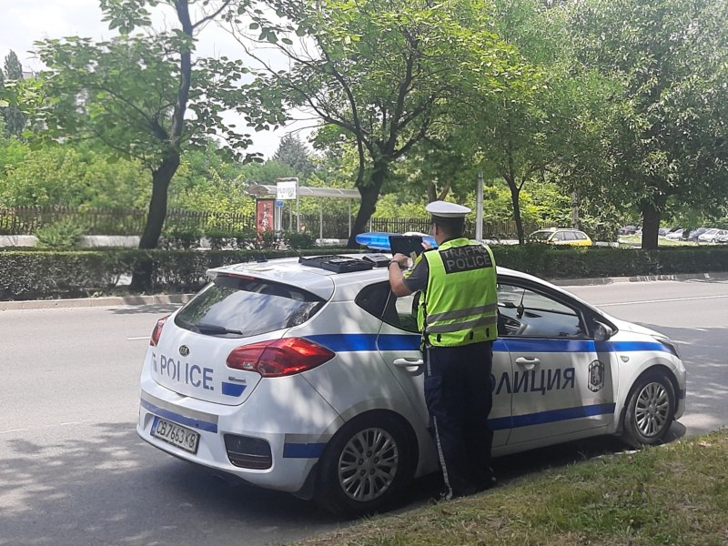 Акция на пловдивската полиция: Наказаха 143 пешеходци камикадзета