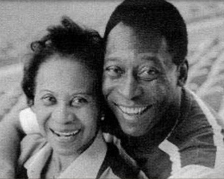 Почина майката на Пеле