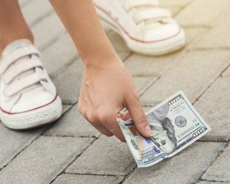 Скритите послания: Знаците, които Вселената ни дава, когато ни предстои чудо