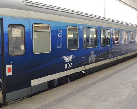 Тръгна първият влак с германските вагони от София към Бургас