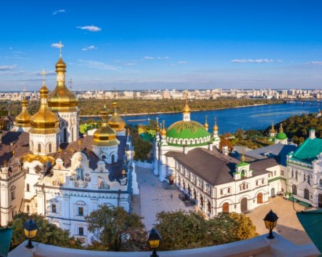 На този ден: Столицата на Украйна е преместена от Харков в Киев, след като се обявява независимост от СССР