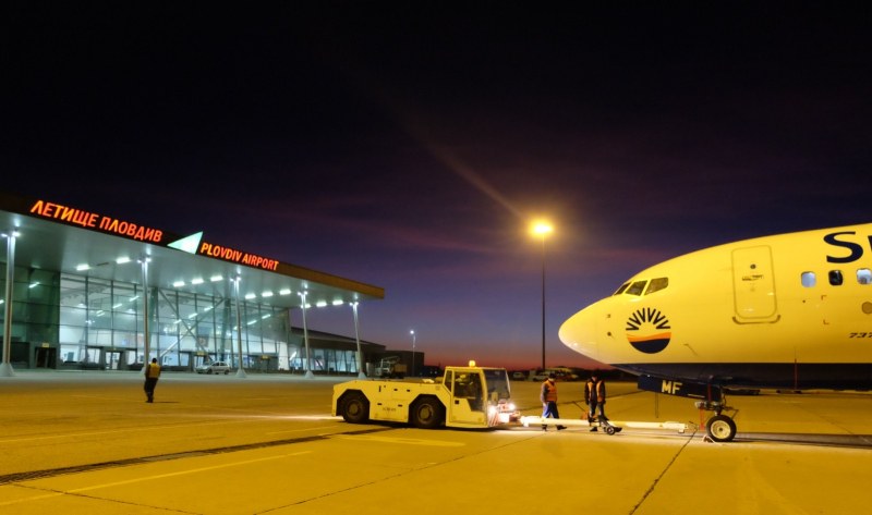 Три авиолинии до Пловдив под въпрос от стартиране