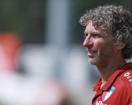 Изненада! Спартак се раздели с новия си треньор преди първата тренировка