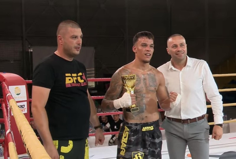 Пловдивчанин с победа на Pro Fight 25
