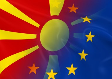 Северна Македония трябва да промени Конституцията си както обеща да