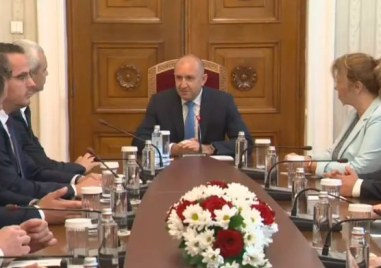 Четвъртата политическа сила Възраждане е на консултации при президента Румен Радев