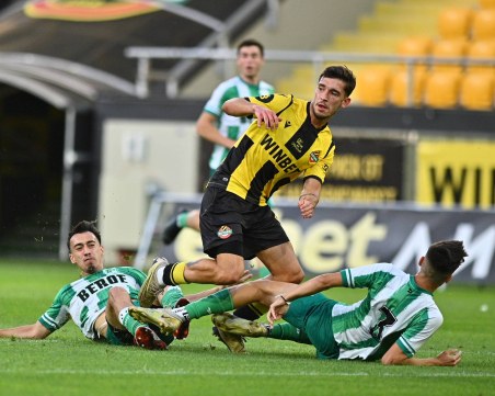 Ботев закри контролата с Черно море