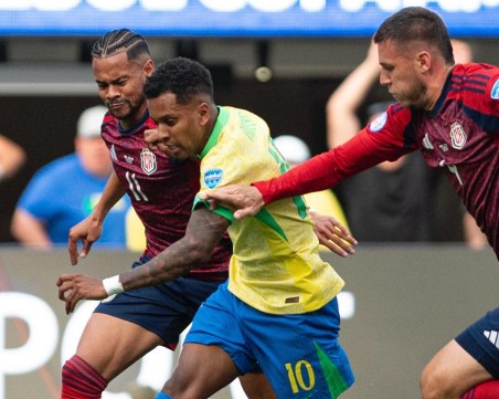 Бразилия тръгна с гаф на Копа Америка