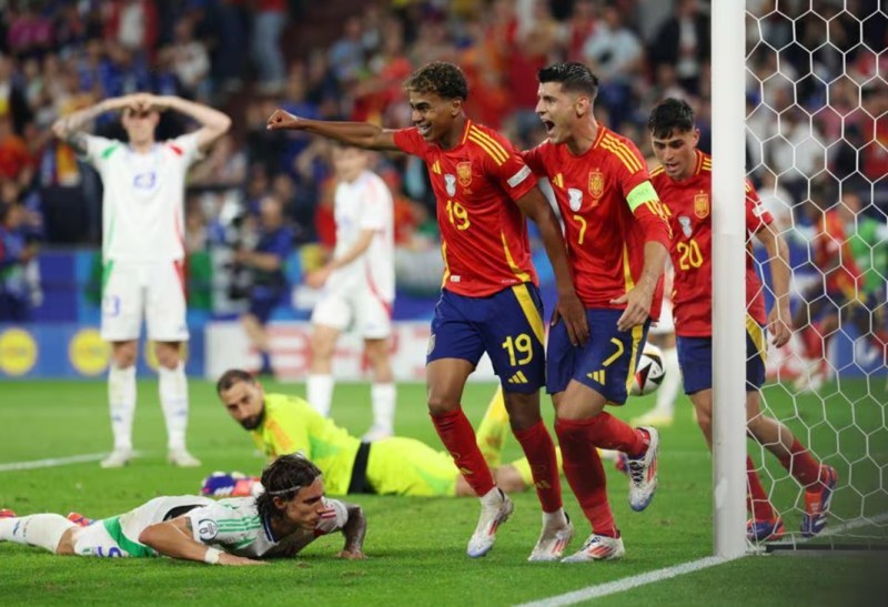 Испания с интересно постижение след трите си победи в групата