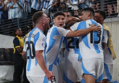 Аржентина записа втора победа в Копа Америка и победи Чили