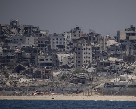 Войната в Газа навлиза в нов етап на по-малко интензивни боеве, но няма изгледи да приключи скоро