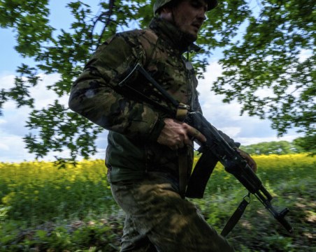 Украински граничари попречиха на две дузини наборници да избягат от страната