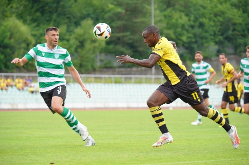 Антъни Уджа: Искам да помогна на Ботев и да играем в групите на Лига Европа