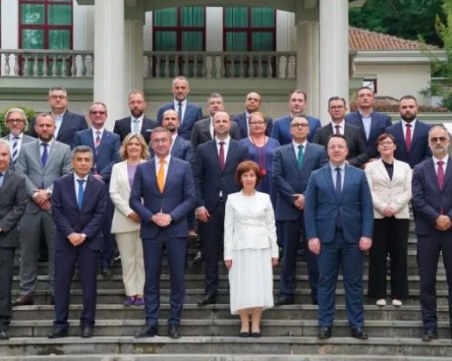 Министърка от кабинета на Мицкоски се оказа с българско гражданство