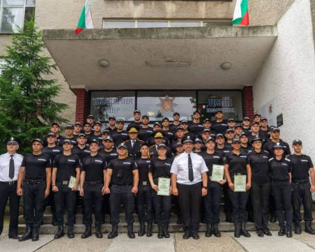 Стажанти се заклеха в Академията на МВР в Пазарджик