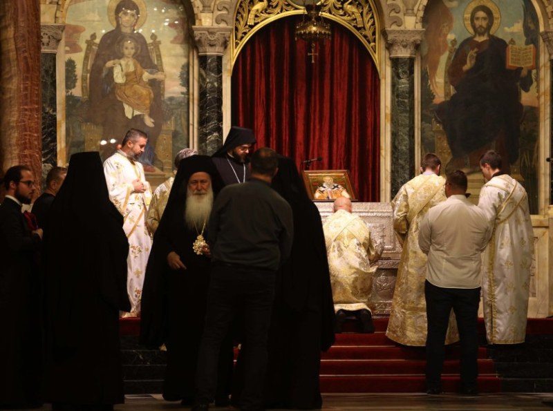 Посрещнаха мощите на Свети патриарх Евтимий в София
