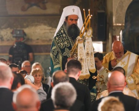 Патриарх Даниил получи знаците на патриаршеското достойнство