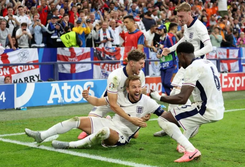 Англия оцеля срещу Словакия в голяма драма и е на четвъртфинал
