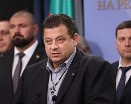 Лудостта на величията или как войните на светлината се предадоха на Тъмната страна на силата