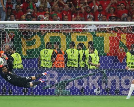 Португалия оцеля след дузпи срещу Словения, още един голям сблъсък на четвъртфиналите