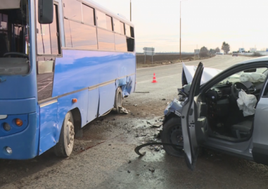 Две катастрофи с участието на автобуси са регистрирани през изминалото денонощие