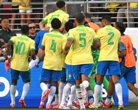 Бразилия излезе от групата си със само една победа на Копа Америка