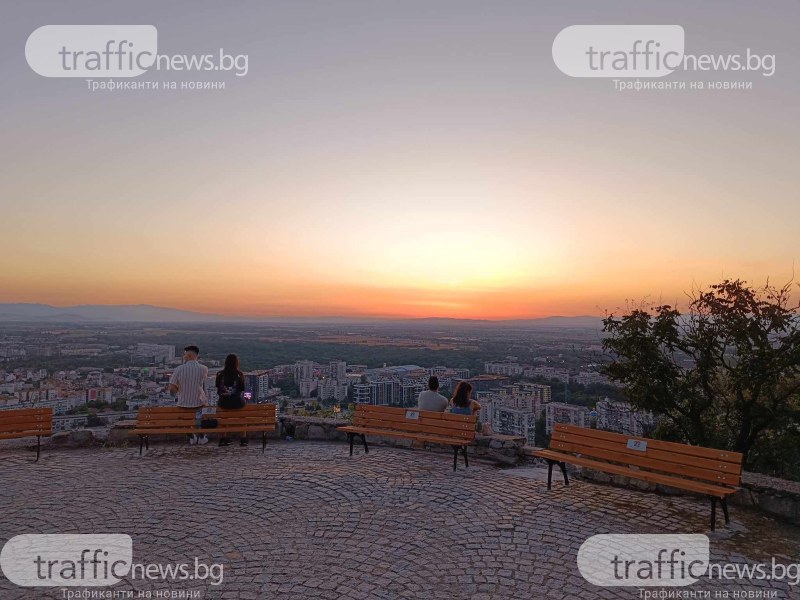 За пейките и хората: Пловдив, обичаме те, макар и да ти обръщаме  гръб