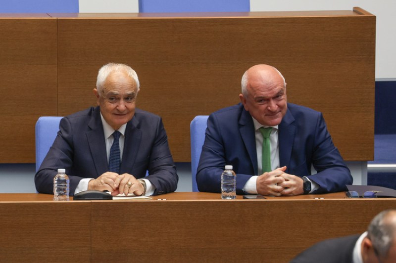 Парламентът ще изслуша Димитър Главчев за позицията на България за Срещата на върха на НАТО
