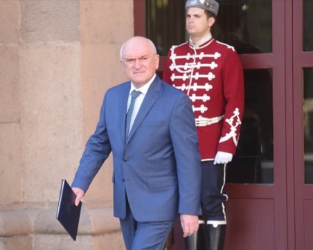 Служебното правителство е внесло 14 законопроекта