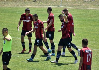 Локомотив завърши лагера в Боровец с разгромна победа Пловдивчани победиха