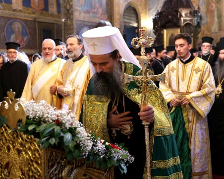 Патриарх Даниил отслужи заупокойна литургия в памет на патриарх Неофит