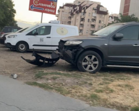 Шофьор блъсна три коли при дрифт в Пловдив