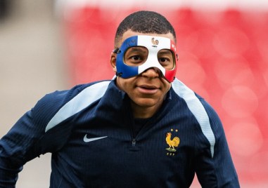 Нападателят на националния отбор на Франция Рандал Коло Муани обяви