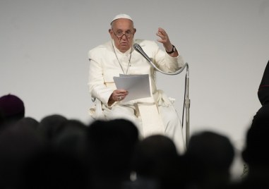 Демокрацията не е в добра форма заяви днес папа Франциск