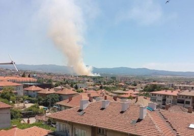 Избухна пожар край Карлово област Пловидв За това алармираха местни