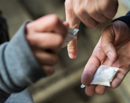 Акция срещу наркотици в Пловдив! 11 души са задържани