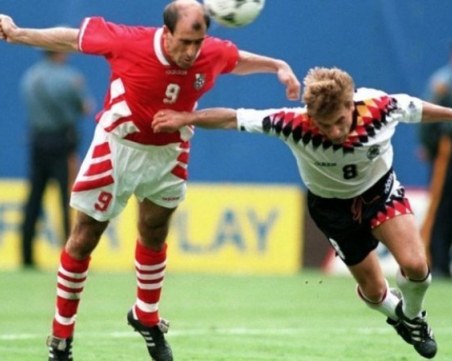 На този ден: Националите отстраняват световния шампион Германия и за първи път се класират за 1/2 финал на Световно