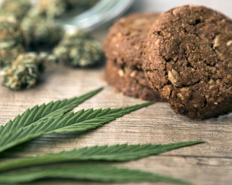 Прокуратурата проверява случая с децата, натровени с бисквити с канабис