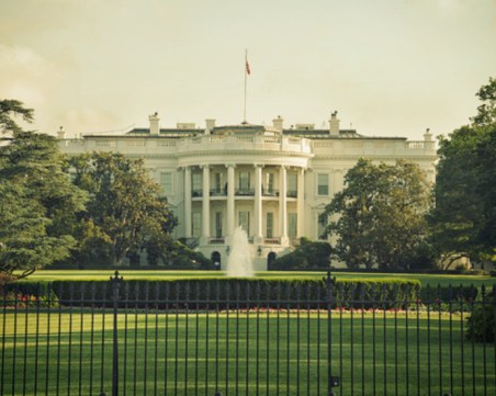 САЩ: Сърбия помага на Украйна с оръжия