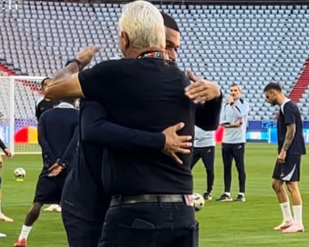 Стоичков прегърна Мбапе на тренировката на Франция в Мюнхен