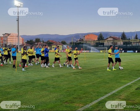 Бултрасите надъхаха играчите на Ботев преди мача с Марибор