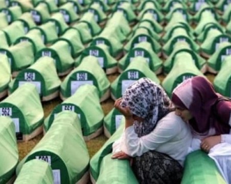 На този ден: Клането в Сребреница