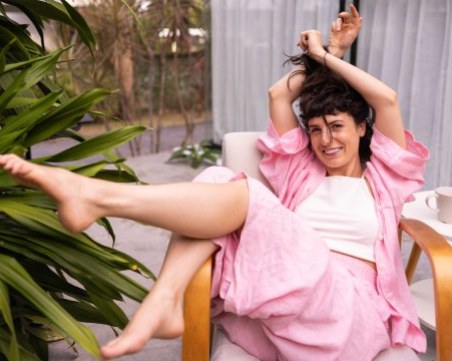 Няколко съвета за лятното облекло, с които се прикриват излишни килограми