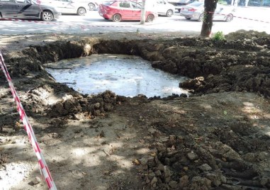 Същинско езерце си имат жителите на пловдивския квартал Кършияка Те