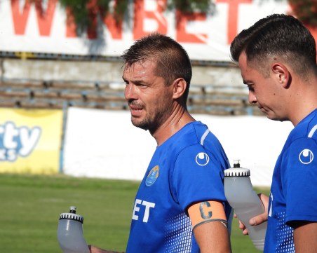 Апостол Попов и Валери Домовчийски ще са треньори в Марица