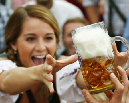 Студена бира в горещо време? Хубава идея... която се оказва вредна за здравето