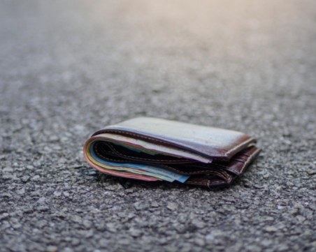 Полицията в Пловдив търси собственика на намерено портмоне