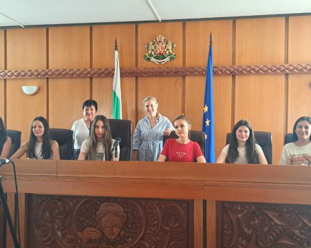 Ученици от Пловдив завършиха успешно практика в Апелативния съд